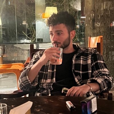 alirezA222A's profile picture. بهم خبر بدین !