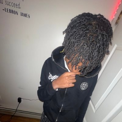 RbDotoomuch's profile picture. 