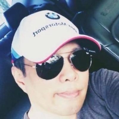 tweetsbycarlo's profile picture. 