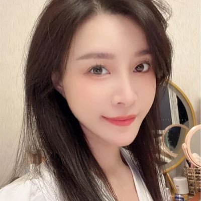 既会花钱，又会赚钱的人，是最幸福的人，因为她享受两种幸福！