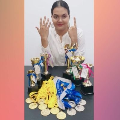 maryhansi97's profile picture. 🇱🇰🎙YouTube - @maryhansi 
                             Instagram: @maryhansi97
                             Psychic 🧠 / Tarot Reader