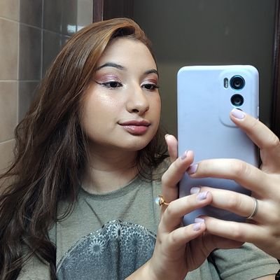 motelbella's profile picture. 𝓕𝓲𝓻𝓮𝓱𝓮𝓪𝓻𝓽, 𝔀𝓱𝔂 𝓭𝓸 𝔂𝓸𝓾 𝓬𝓻𝔂? 𝓑𝓮𝓬𝓪𝓾𝓼𝓮 𝓘 𝓪𝓶 𝓵𝓸𝓼𝓽. 𝓐𝓷𝓭 𝓘 𝓭𝓸 𝓷𝓸𝓽 𝓴𝓷𝓸𝔀 𝓽𝓱𝓮 𝔀𝓪𝔂.