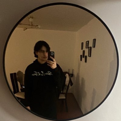 idkcesarr's profile picture. 
