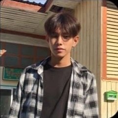 iam_fiw's profile picture. 