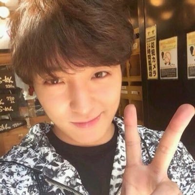 funi0307's profile picture. 韓国スタバ巡りしたいねー　　　　                   🎷🎵