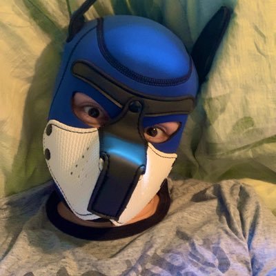 23/I am Puppy .looking for other like-minded pups to chat with