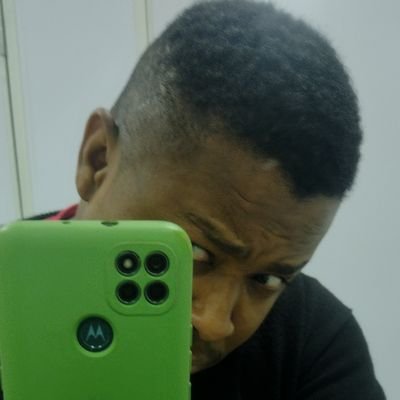 oi eu sou Andre um jogador de FPS no momento só Call of duty, faço live na Twitch se você quer apoiar meu esforço estou como andr3jg vem passar um tempinho
