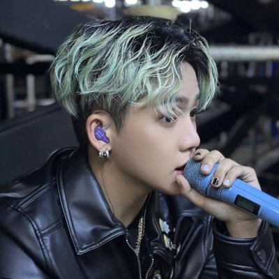 #TREASURE YGģ ģė³āļø #ģµķģ #CHOIHYUNSUK #ķøė ģ 