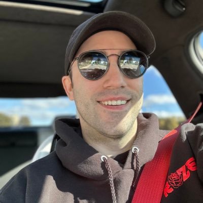 Level 33 | Streamer, Content, & Vibes 😎 | Code 