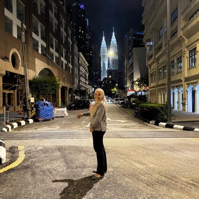 Semoga Nurul Shafikah binti Ma'rof dikurniakan kehidupan yang cukup, dipermudahkan segala urusannya, dan bahagia dunia dan akhirat. Amin
