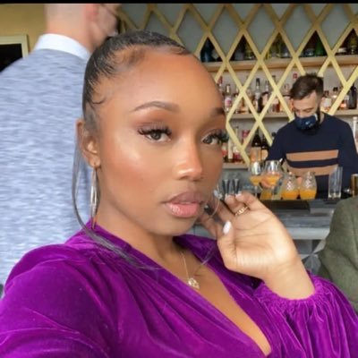 KingggBrii's profile picture. 💛 Feminine energy mentor 💛 Advanced Biostructural Correction Practitioner 💛 Posture Expert 💛 Master Manifester 💛