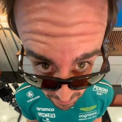 Campeón del mundo con Minardi y Renault.
Volvería a Minardi ahora mismo.
#Tss #Fake #FanDeAlonso #VuelveBriatore #F1PorEncimaDeTodo
