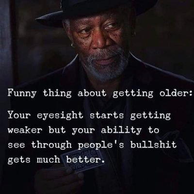 YourFakeChisom's profile picture. Your unserious Engr, politician, Feminist and traveller👸