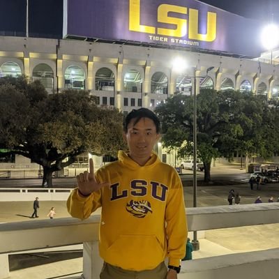 Tampa Bay Buccaneers Fan | Go BUCS!
MS in Sport Management at Louisiana State University |
BA in Management Information Systems at University of Hawaii