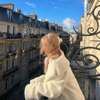 Classie82235739's profile picture. Free to fly