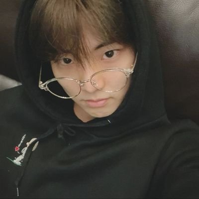 jichnq's profile picture. certified kyuddakji