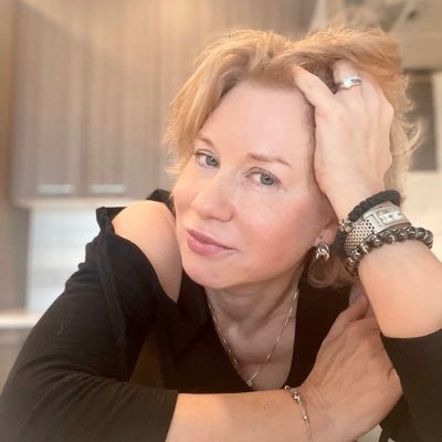 Russian speaking realtor and property manager. Home stager for rentals.
