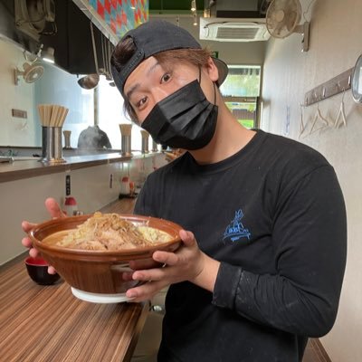 誰でも夢を語れるラーメン屋、｢夢を語れ岐阜｣の店主です。@yumekata_gifu 経営者3年生。