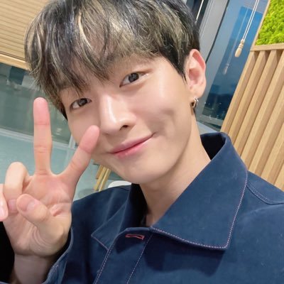 #윤지성 🍚 @_yoonj1sung_ @Official_YJS_ #하성운 @gooreumseng #김재환 #이대휘 #박우진 #강다니엘 #라이관린 #박지훈 #옹성우 #황민현 #배진영