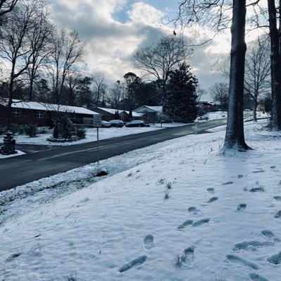 Weather lover, diehard Steelers fan, big snow lover, McCallie ‘22, ETSU Football Student Assistant ‘26, lifelong Tennessean, raised in Chattanooga.