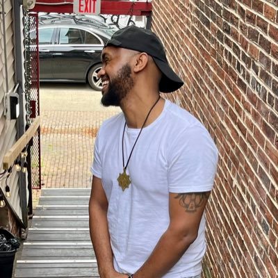 Mesboi's profile picture. 1 Corinthians 13: 1-13 #UST Alum 🦁  🖤 🇪🇹 🙏🏾