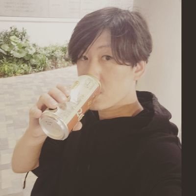 株式会社イートワークス代表、飲食店経営、業態開発、FC 本部の運営、教育、店舗運営請負しています。組織マネジメント、F/Lコントロール得意で、携わると利益率５％は改善できます。社長と現場を繋ぎ、継続性のある収益構造を構築。オーナー様のビジョンを実現すべく社外No.2のブレーンパートナーとして使命を果たす