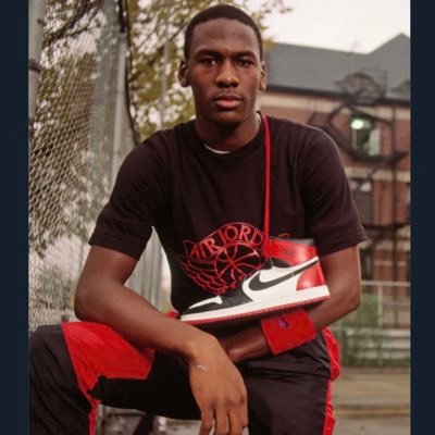 food connoisseur (attempted) WSET 3 🍇 , Italophile 🇮🇹, cinephile 🎥 , Google drone, #sneakers 👟 #crafbeer 🍺 #AFC Letterboxd - https://t.co/4IqBIgYMqF