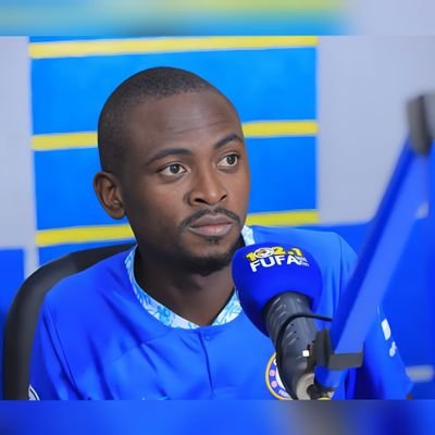Award Winning Journalist || Communications || PR Manager - @NalukengeJuliet || Uganda Football Tweets || Mocking Bird || Chelsea & #SempreMilan