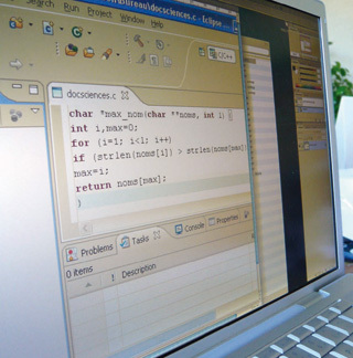 leprogrammeur's profile picture. Raconte des histoires de programmeur.