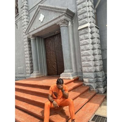 iam_lou2's profile picture. 