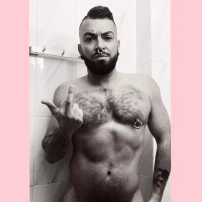 yosoyesew3y's profile picture. 🐽Just a pig, piggin’ around🐽 IG @callmew3y