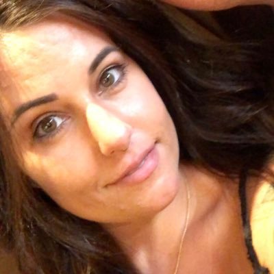 daniellesusan28's profile picture. 