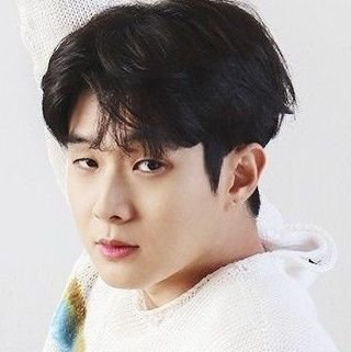 CHOIWOOSHlK's profile picture. 𝟭𝟵𝟵𝟬, 𝗮𝗻 𝗮𝗰𝘁𝗼𝗿 — Under Management SOOP, I got my new brand eyes after the 𝙧𝙚𝙖𝙙𝙮 𝙖𝙣𝙙 𝙖𝙘𝙩𝙞𝙤𝙣.