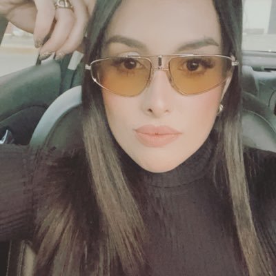 fernandahlmq89's profile picture. Abogada - mamá- poeta - living la vida loca ❤️😣🙈🌿😍😘🍔🙊😂🥲🤓✌🏻🤘🏻🫀💃🏻💆🏻‍♀️🧘🏻‍♀️🍸🥂🍷🍫🥃🍰🍣🌮🎤🎼🏝✈️🛥