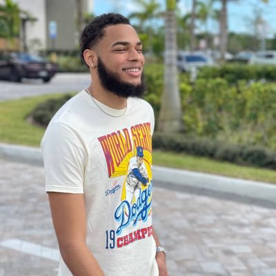 maysonespinal's profile picture. I am who I am. 🏝️🇩🇴