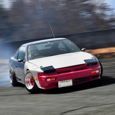 キャブ仕様の180sx乗ってます！ 神奈川に居るのでよろしくお願いします！180sx/hb25s