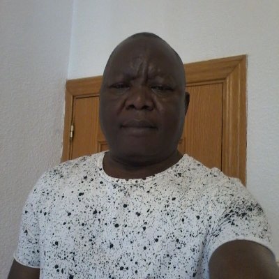 lisleyd94's profile picture. Fashion model. Accounting & crypto. Painter. Singer. 1/1. Wellness. Romance Maxi🌹Strategy & Branding for fashion brands entering web3 #ETH #SOL @QueendomDao 👑