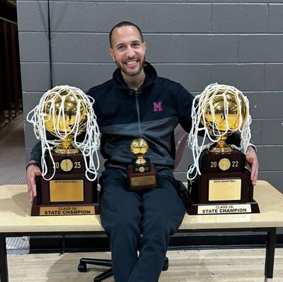 2X State basketball🏆.
🥎dad