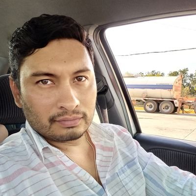 Emprendedor y orgullosamente artesano platero oriundo de Taxco de Alarcon