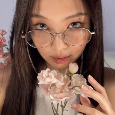 ⁣ ⁣𖤐 𓈒࣪ ᭡ ˖ jane ! intp : ?! 𖦹ْꓸ🍓 jennie & trs defender 🧺🍃⁣ 🌱 ៸彡 ·˚愛 ‹3 she | her ⌁ ⩩: 𓂃🌷៹࣪ ⠀