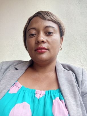 femme déterminé à défendre la république démocratique du Congo a générale et l ITURI a particulier