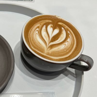 h1b5v3V626lfklw's profile picture. 