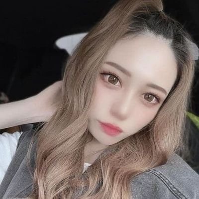 iYe49812's profile picture. 女性紹介してます♡
気になる人プロフィールのURL見てね♡