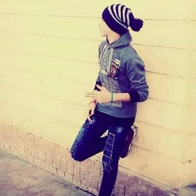 حين أحببتك لم ⌛أسمع إلاّ قلبي، في حبّك🥰 ما أردت من الدّنيا شيئاً 🔥غيرك، لأنّني حين أحببتك شعرت بأنّي قد مَلكت🇵🇹 الدّنيا كلّها بين يديّ.♥