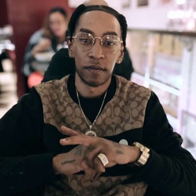 •Entrepreneur•Gentleman•🙏🏽#RIPMAYA 😇 CEO of @realizraremgmt & @Even.TheOdds MGT 4 @fabdon_gat_drawn @thereal_trigger_oc ⬇️•#SIN2Win QNY•RVA•TAMPA•📍 ATL