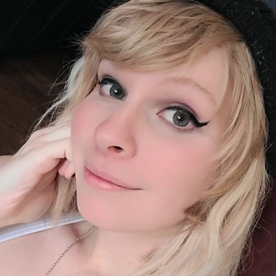 27 she/her, poly, a silly, shy gal x Check out the link for my OF & discord server x ❤️
Thank you for supporting ❤️
