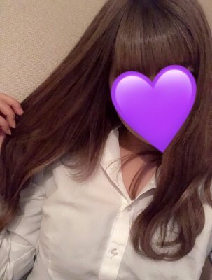 22才の女子大生。エッチなつぶやき多め♡かまってちゃん