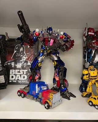 tntneonprime's profile picture. First off I love the Lord and my wife and family
Collector of transformers and just started doing Lego's
So come join me on my adventure.  Be Blessed