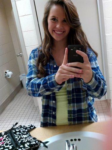 Holli McGinnis is the name. I play softball & volleyball for Curry High! 16 years old; living life the best way I know how:)