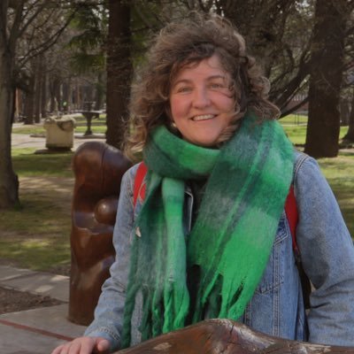 Pilar Valbuena. Cosas de esas de arboles (sp, eng, fr, 汉语). KM, forestry communication, photography, #DataForest @Youngforesters. En @FCNMedNE
